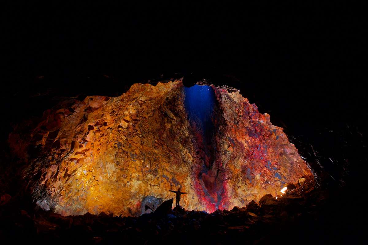 volcano_tours_inside_the_volcano_gallery_6