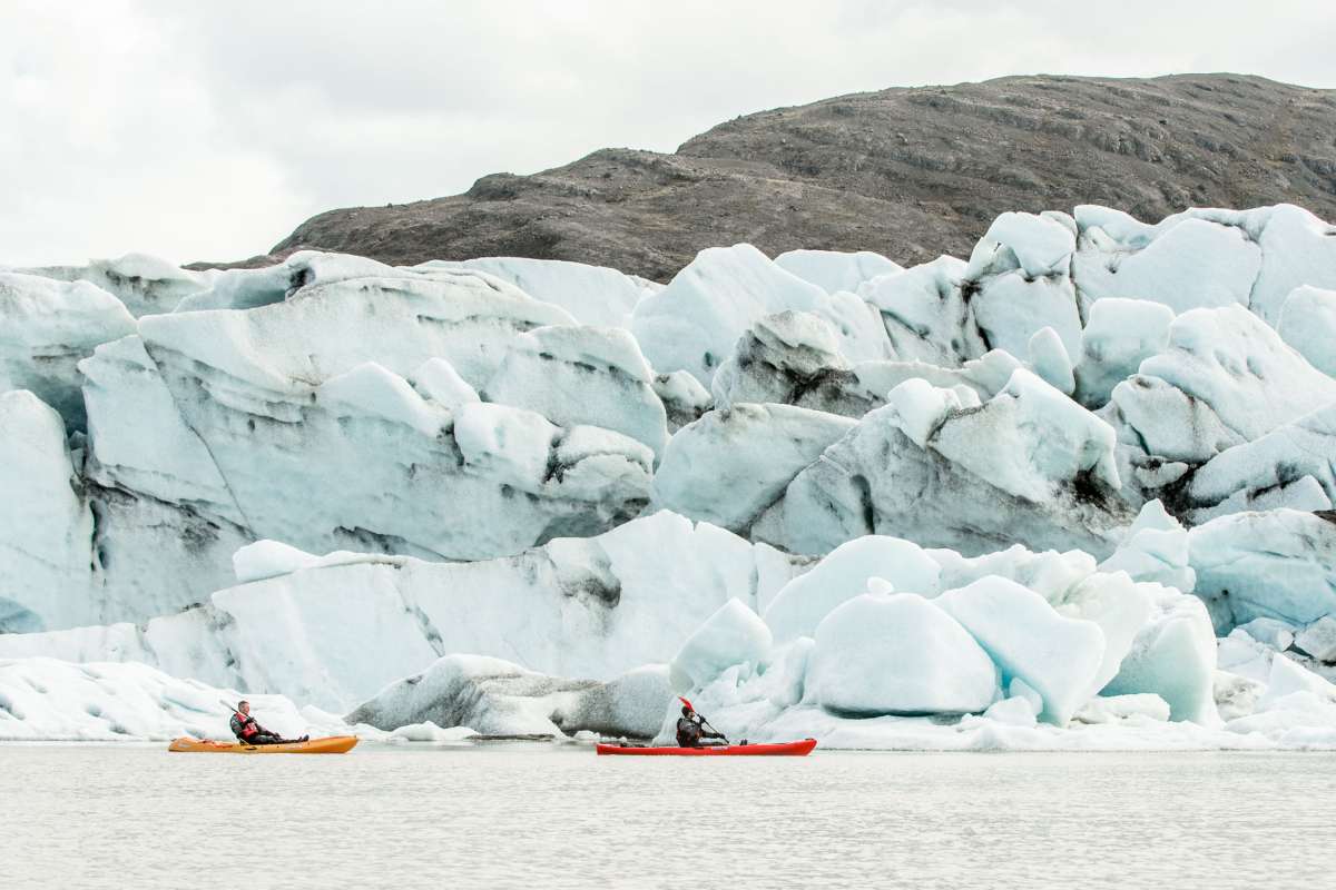 Kayaking-Heinabergslon-Glacier-Lagoon-Iceland