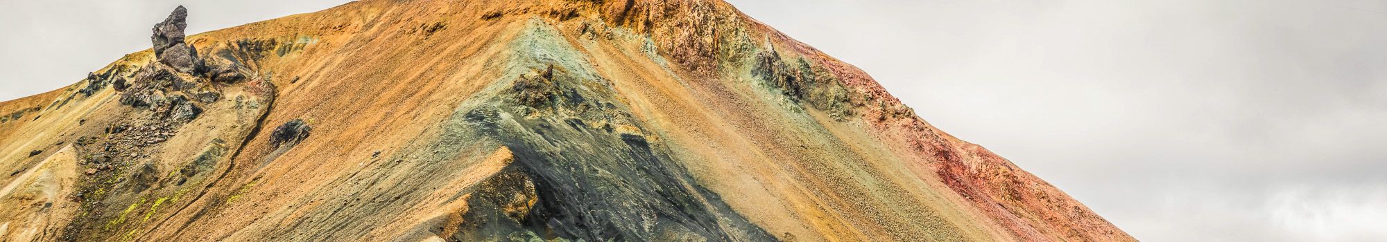 Landmannalaugar-Iceland-Laugavegur-trail-trekking