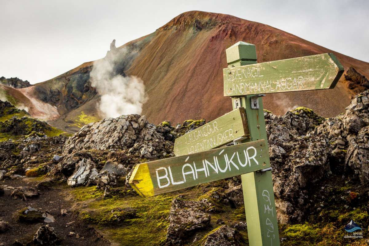 Landmannalaugar-Iceland-Laugavegur-trail-trekking