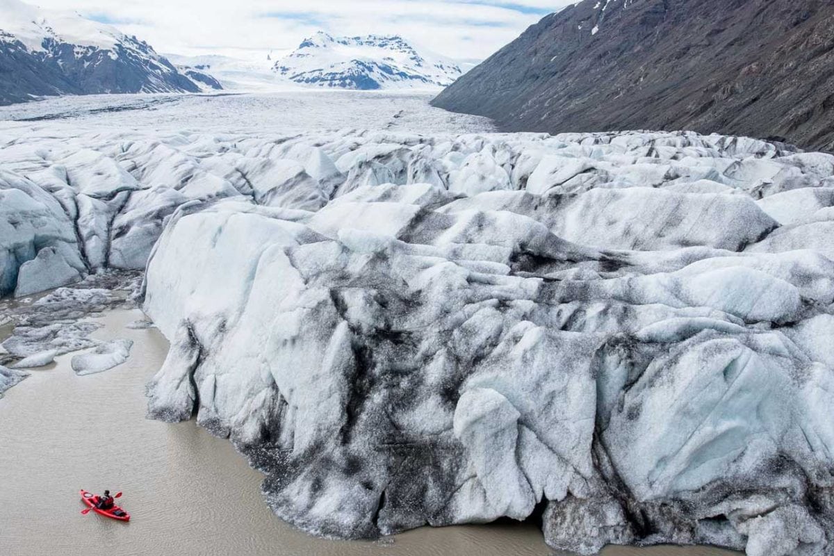 Kayaking-Heinabergslon-Glacier-Lagoon-Iceland