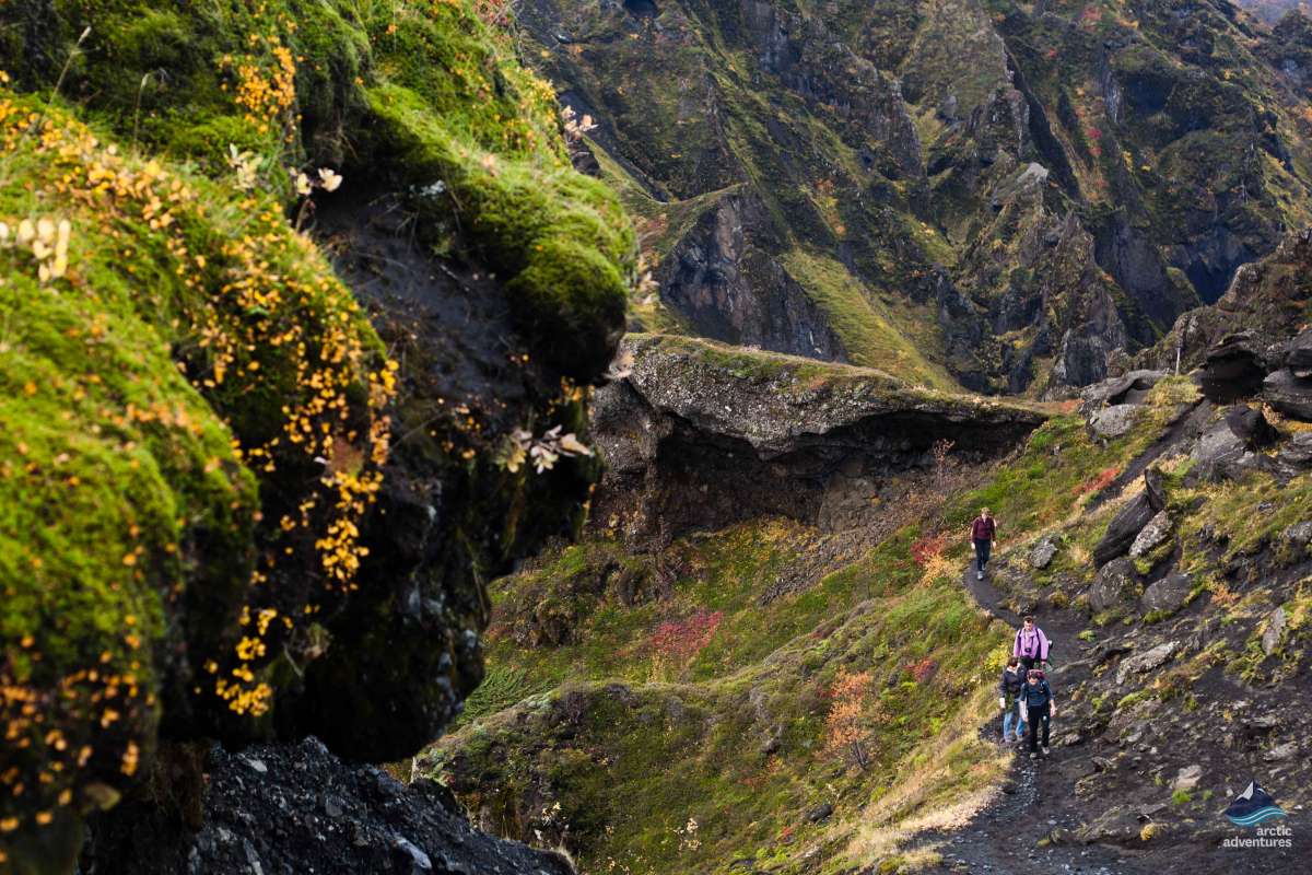 Fimmvorduhals-Volcano-hike-Iceland