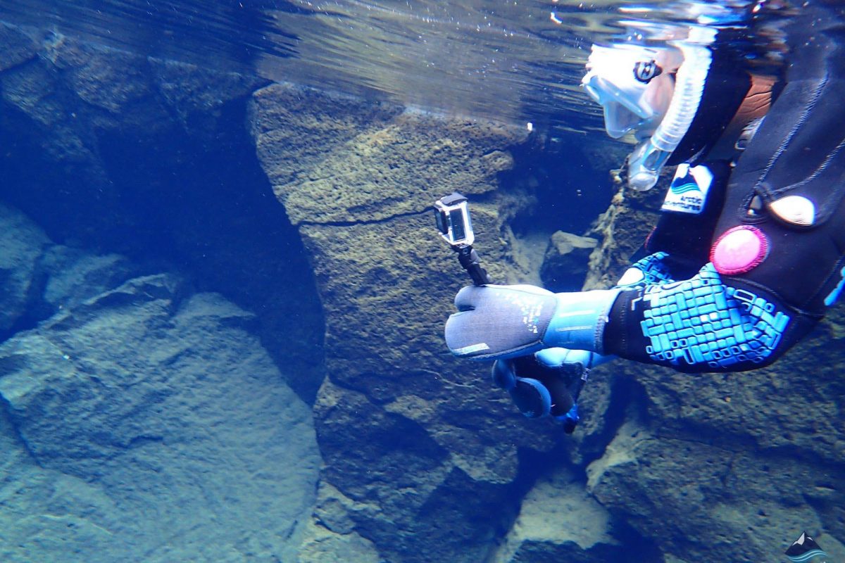 Snorkeling-Silfra-Thingvellir-Iceland