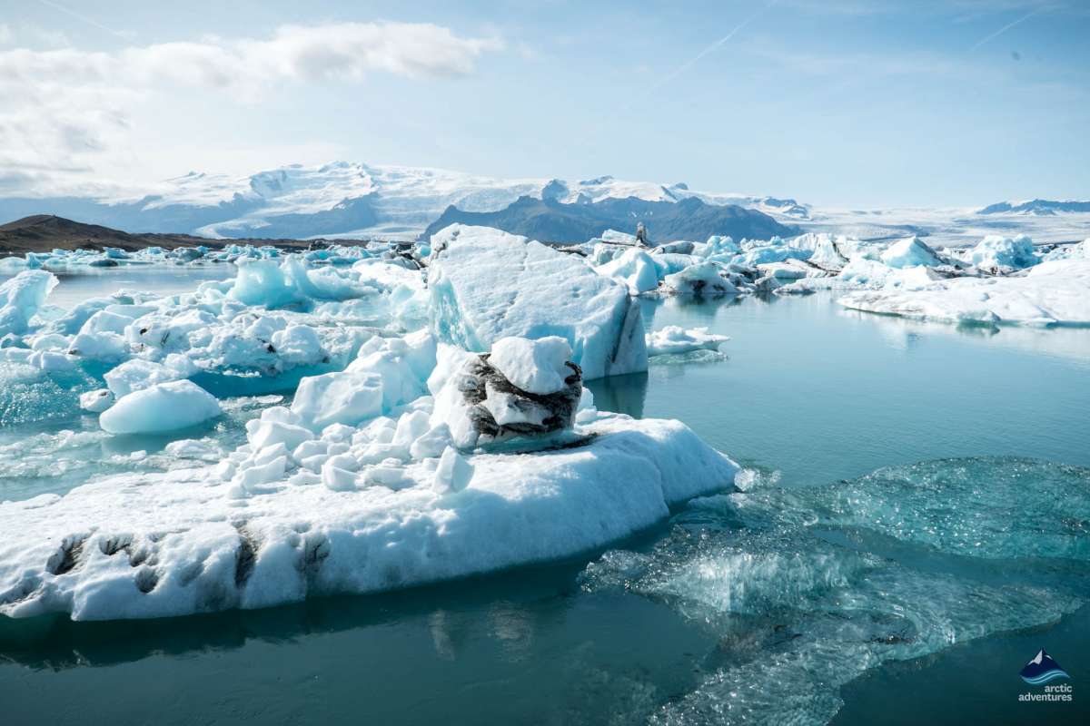 Ice berg in Jokulsarlon glacier lagoon Iceland