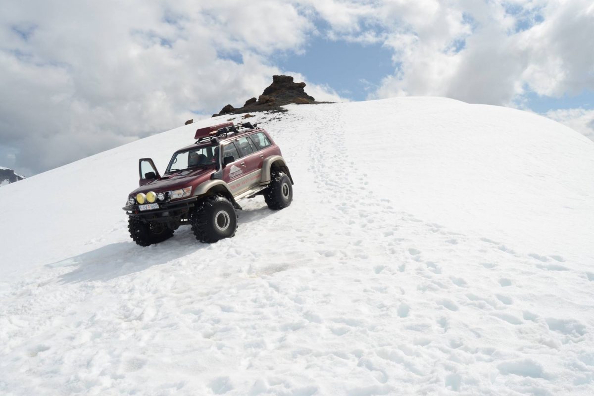 Super Jeep Tour on Vatnajökull Glacier - Iceland