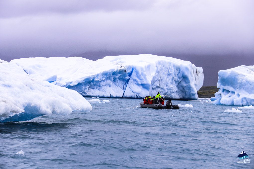 zodiac boat glacier lagoon jokulsarlon glacier lagoon zodiac boat tour day tour zodiac boat glacier lagoon jokulsarlon glacier lagoon zodiac boat tour day tour