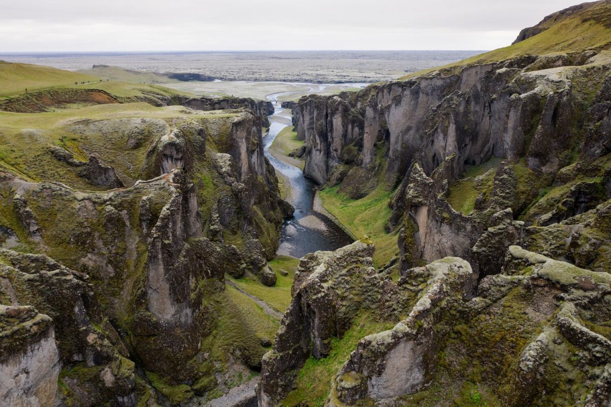 Fjaðrárgljúfur Canyon