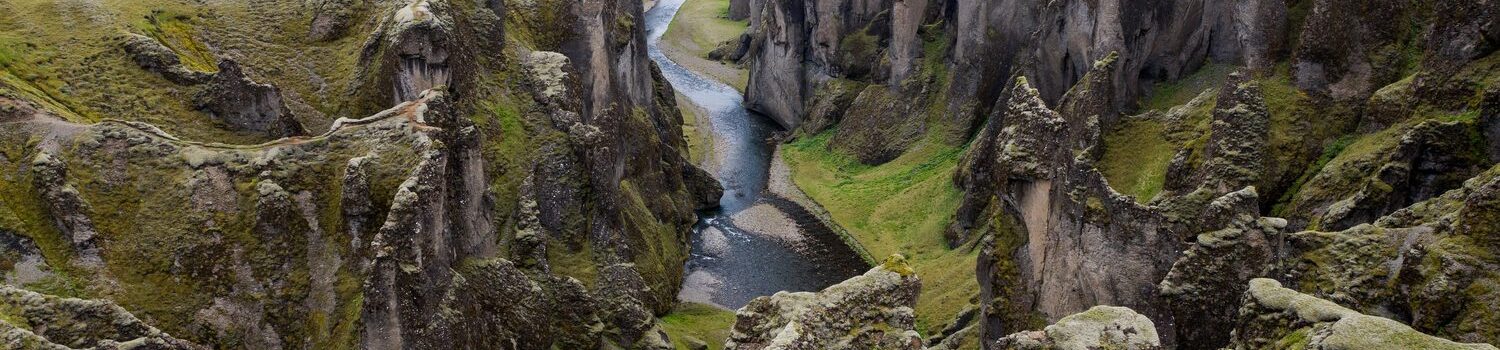 Fjaðrárgljúfur Canyon