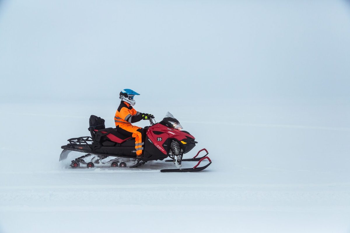 Snowmobile on Langjokulll